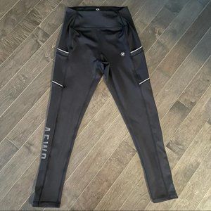 Alpha Forward Leggings